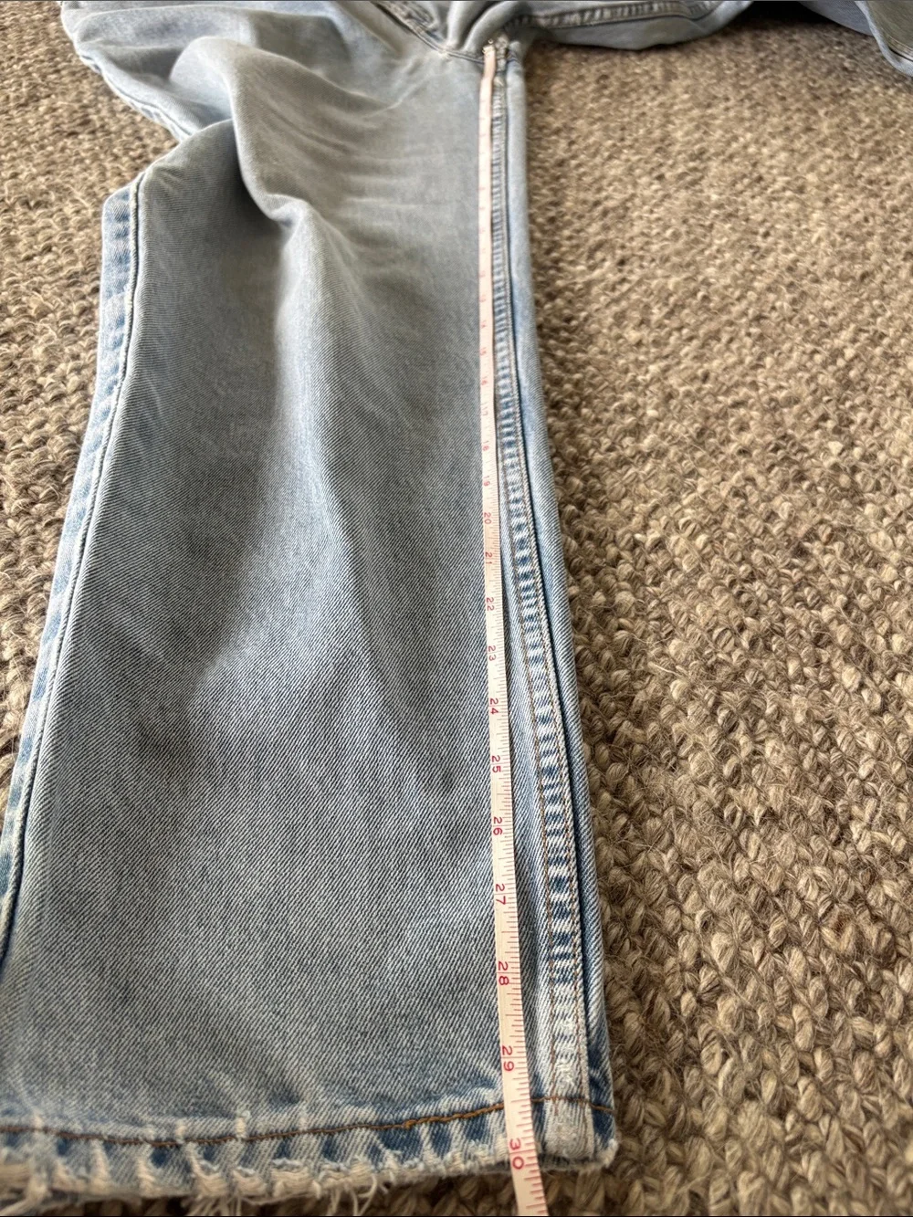 VTG 1989 Levi's 560 Loose Fit Tapered Jeans 34x30 Blank Tab Made in USA Thrashed